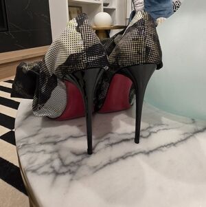 Women's Black Stiletto Heels with Red Sole